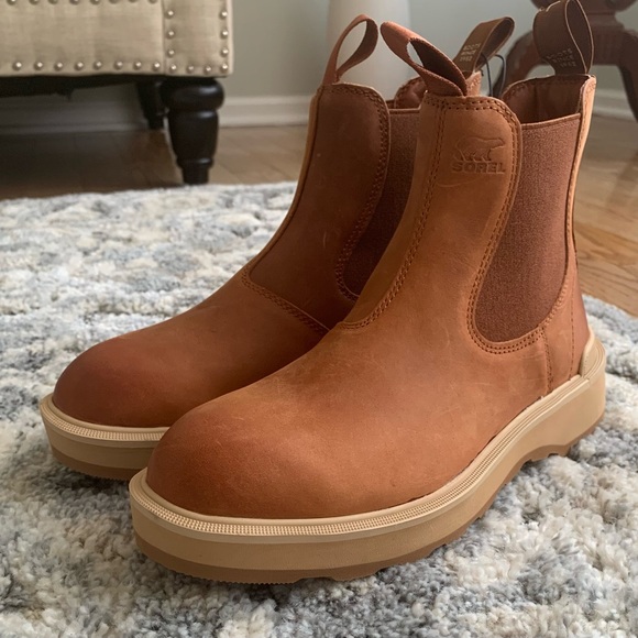 Hi-Line Chelsea Sorel Leather Boots - Picture 5 of 5